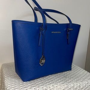 Micheal Kors Purse